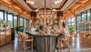 Jampa​ restaurant phuket